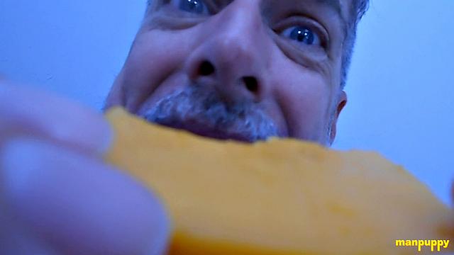 A Quick Bite Before Bed - DADDY GIANT 39 - Richard Lennox