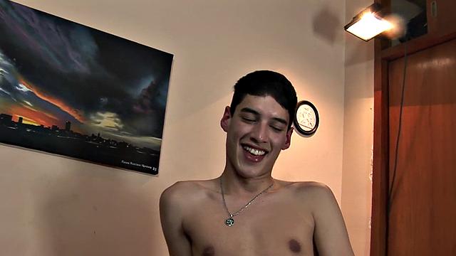 Real twink gets rimmed by DILF in 69 position