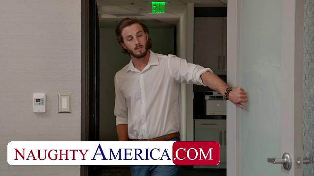 Jessie Lee gets fucked in her office by IT guy