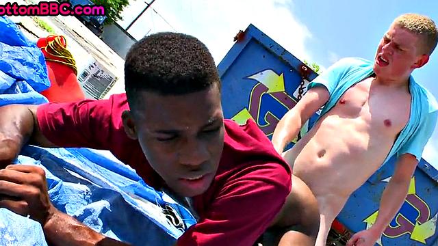 Outdoor black picked up and drilled in public sex