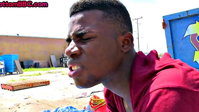 Outdoor black picked up and drilled in public sex