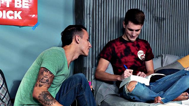HETEROFLEXIBLE - Dorm Roommates Trevor & Des Assfuck Each Other During Study Break
