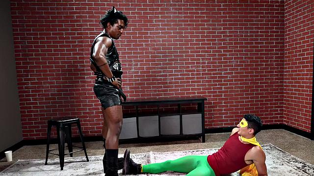 Bottom IR barebacked by hunk in leather costume