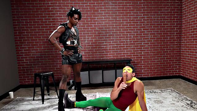 Bottom IR barebacked by hunk in leather costume