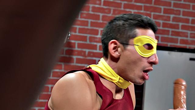 Bottom IR barebacked by hunk in leather costume