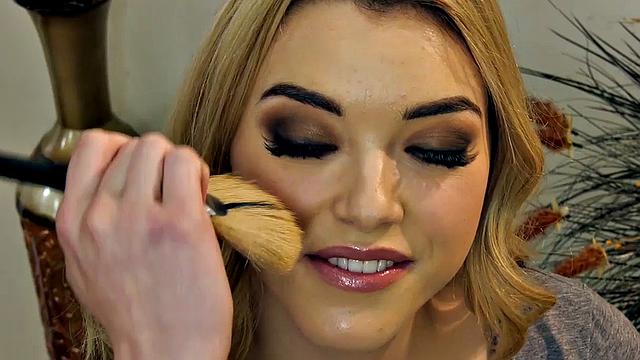 Pussy Eating Lesbians Masturbating and Scissoring in Action