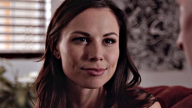 смотри как медсестра отдается пациенту