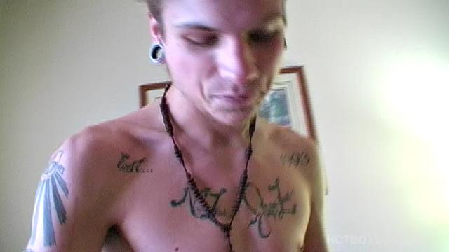 Robbie Callahan is a 19 year old bundle of energy from Dallas, Texas. He's a bad boy with gorgeous green eyes, and an appetizing 7-inch dick. Enjoy as this hot babe gets naked and strokes out his cum load for us.