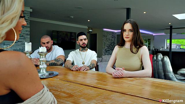 Ruby Reign и Sienna Day делят крепкого жеребца на двоих, глубокий анал и страсть втроем.