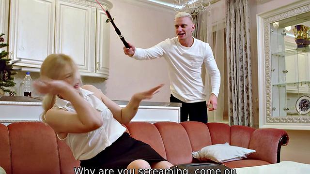 TUTOR4K. Spider Prank to Suck