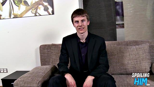 Athletic twunk bouncing on hard dick