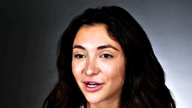 21yo chick enjoys Hitachi orgasm on casting