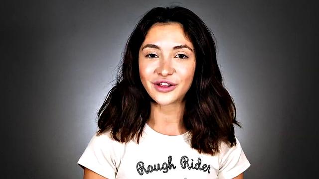 21yo chick enjoys Hitachi orgasm on casting