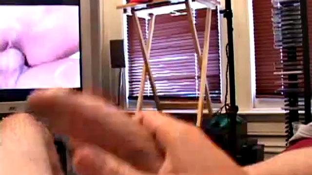 Amateur Wood Jacking Off