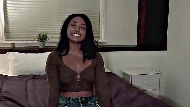 Surprised Melanie Muse Thick Big Newbie Never Had Monster Jovan Jordan BBC