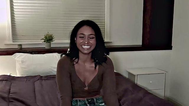 Surprised Melanie Muse Thick Big Newbie Never Had Monster Jovan Jordan BBC