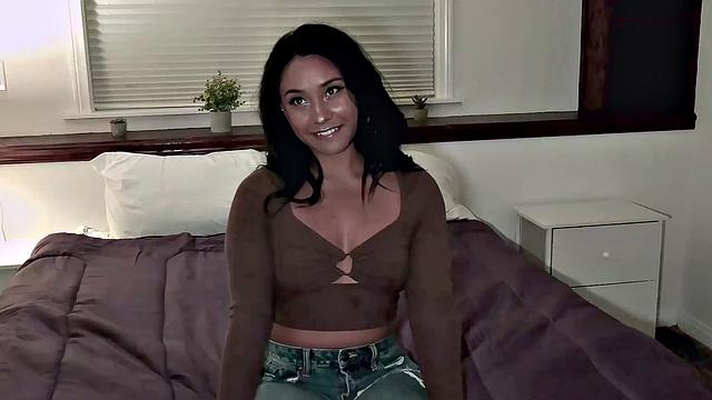 Surprised Melanie Muse Thick Big Newbie Never Had Monster Jovan Jordan BBC