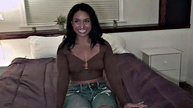 Surprised Melanie Muse Thick Big Newbie Never Had Monster Jovan Jordan BBC