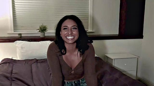 Surprised Melanie Muse Thick Big Newbie Never Had Monster Jovan Jordan BBC