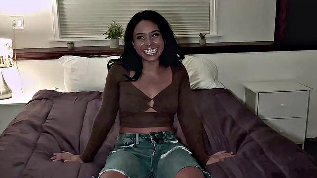 Surprised Melanie Muse Thick Big Newbie Never Had Monster Jovan Jordan BBC