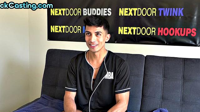 Solo stud jerks dick on casting in amateur masturb