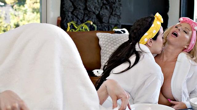 GIRLSWAY - Stacked Chloe Surreal Is Caught By Both Stepmoms Danielle Renae & Little Puck