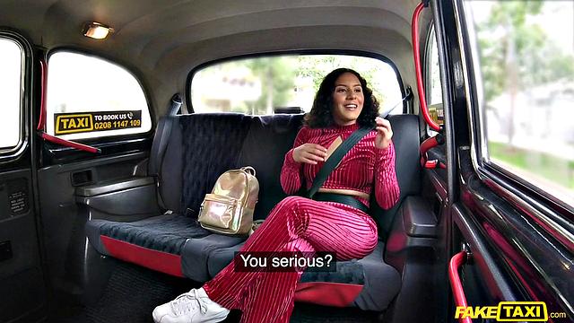 Американка Liv Revamped устроила страстный секс с чешским жеребцом в машине