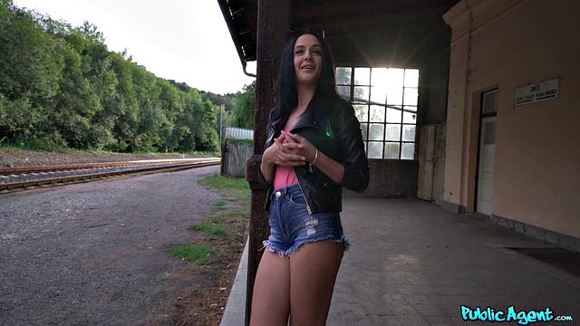 Enjoy Your Pussy With This Dildo