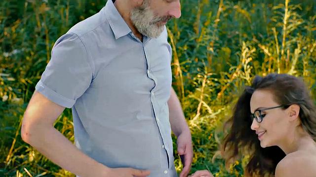 OLD4K. Girl is real full-blown whore who is nailed by old man in park