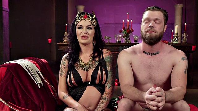 Pregnant divine domina licked all over pussy by sub