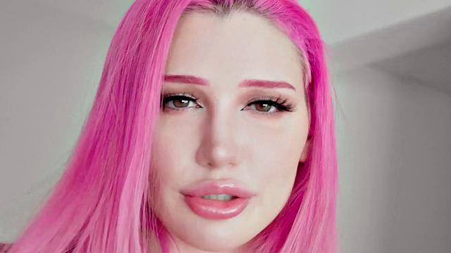 Big-titted babe deepthroating her boyfriend