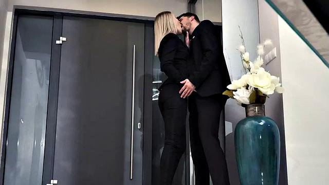 Classy eurobabe analsmashed