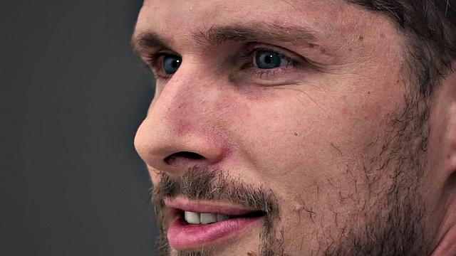 европейская рыжая трахается анально с боссом