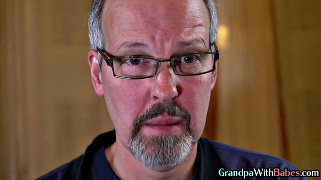 Cutie babe cockriding grandpa