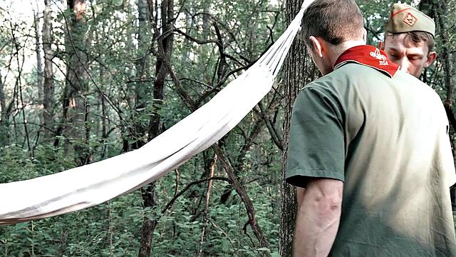 DILF barebacks outdoor bottom twink in forest