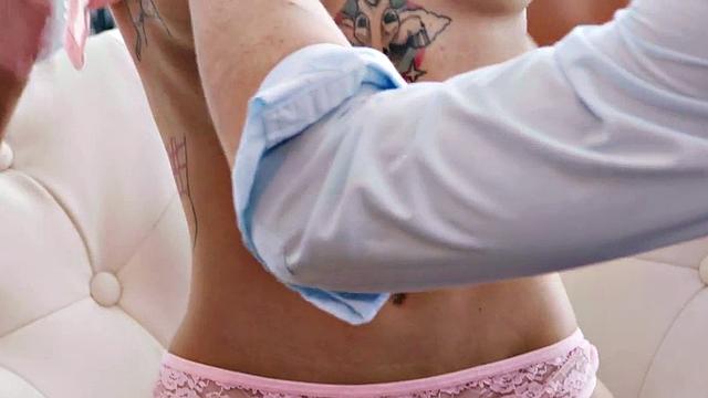 Alternative petite bae with tight pussy spoiling her lover