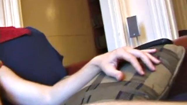 Skater Lex Beats Off