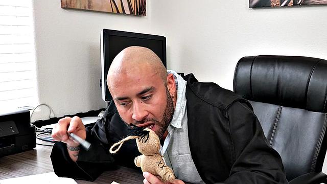 Muscled office worker rimmed by gay boss on desk