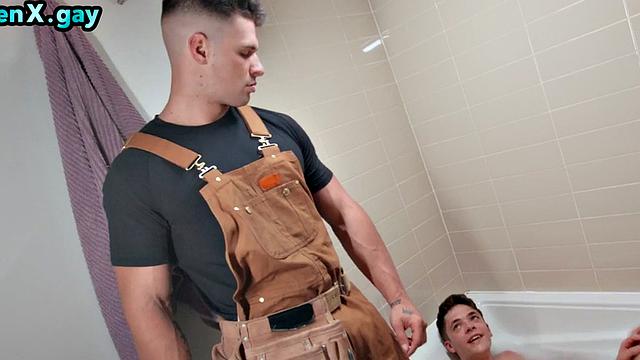 Straight jock pounded by muscular plumber after bath