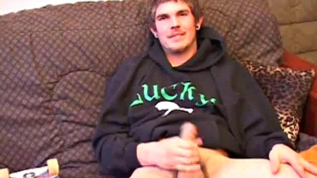 Skater Boy Gets Lucky And Jerks Off