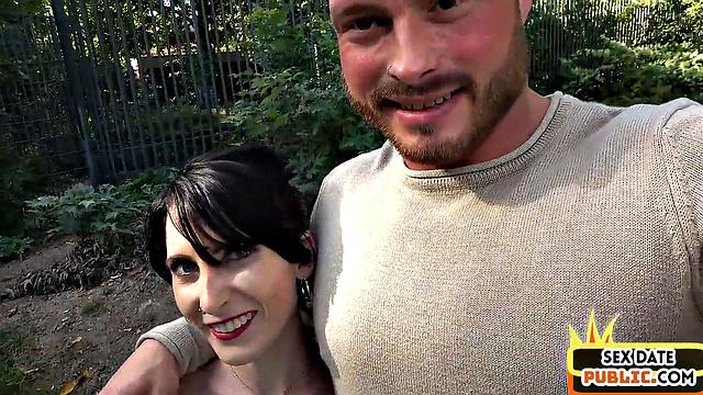 Tattooed amateur babe POV fucked in hotel by date