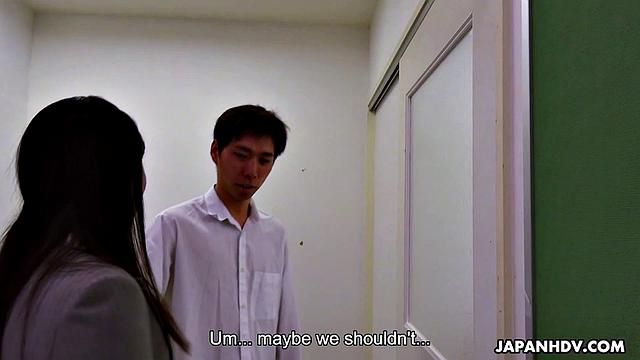 Ren Yuuki Enjoys Threeway Fuck after Masturbating