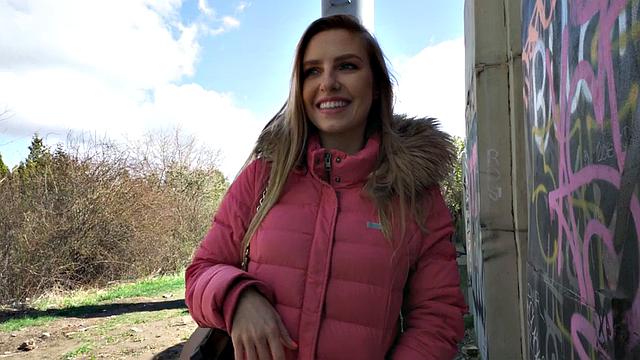 Hairypussy amateur babe fucked in sex for money