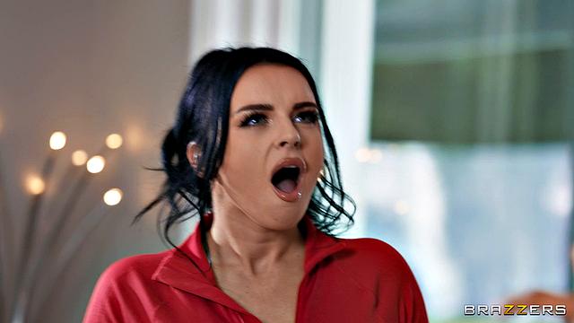 He Likes Seats And He Cannot Lie