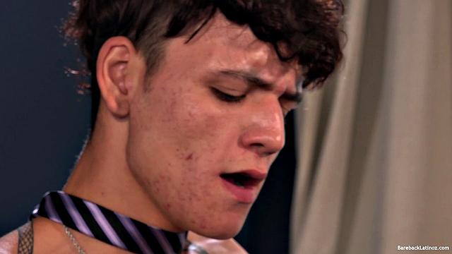 Леонел и Сезар сталкиваются в напряжённой жаркой схватке