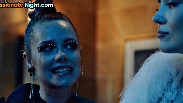 Three-way cocksucking babes drenched after pounding