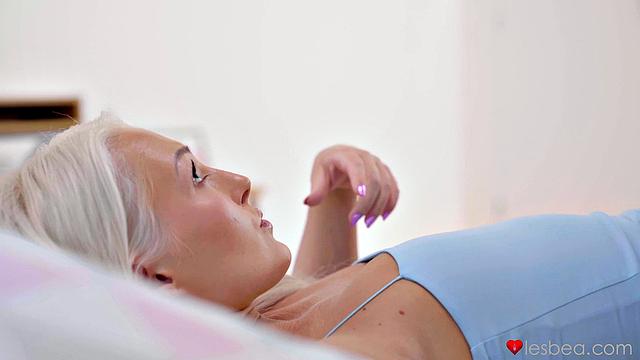 College girls share orgasms