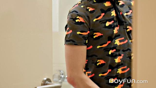 Ron Negba Fucks Alex Faux