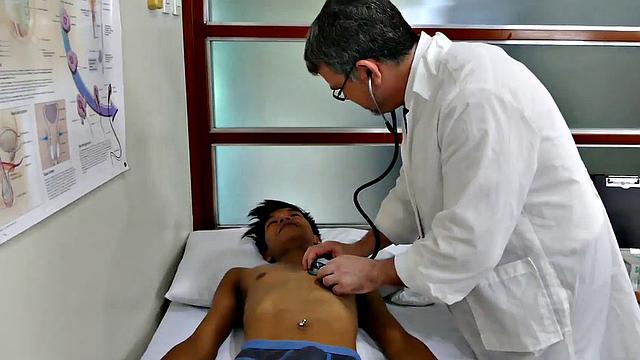 Asian twink bred by older doctor after getting rimmed