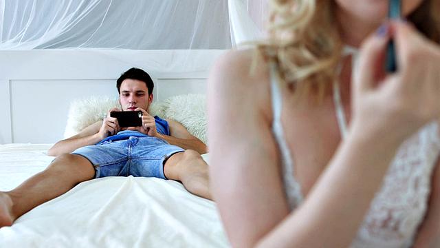 Teen Kiara Night Passionate Sex with Boyfriend